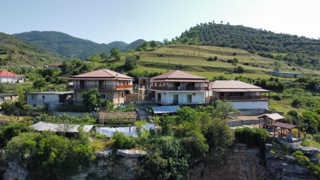 Guest House Bracaj Zhaban Екстериор снимка