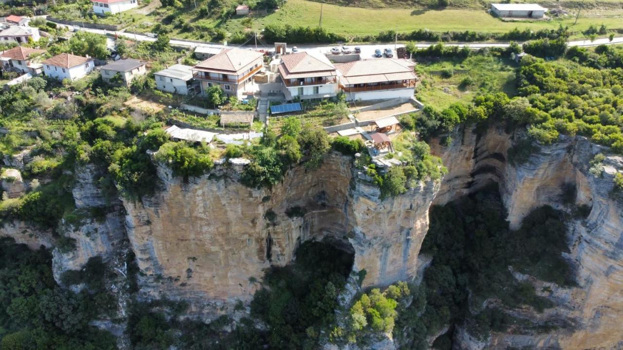 Guest House Bracaj Zhaban Екстериор снимка