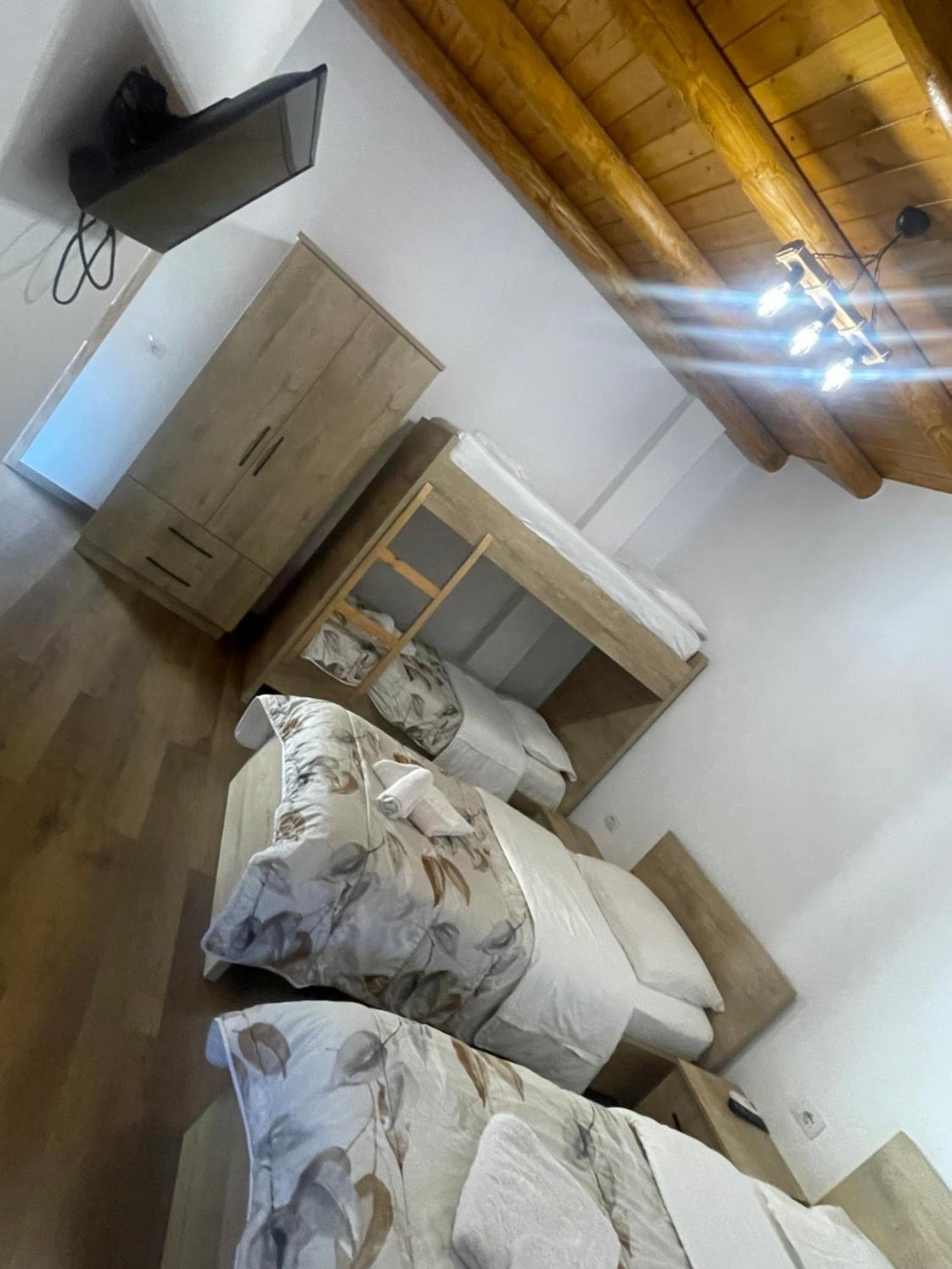 Guest House Bracaj Zhaban Екстериор снимка