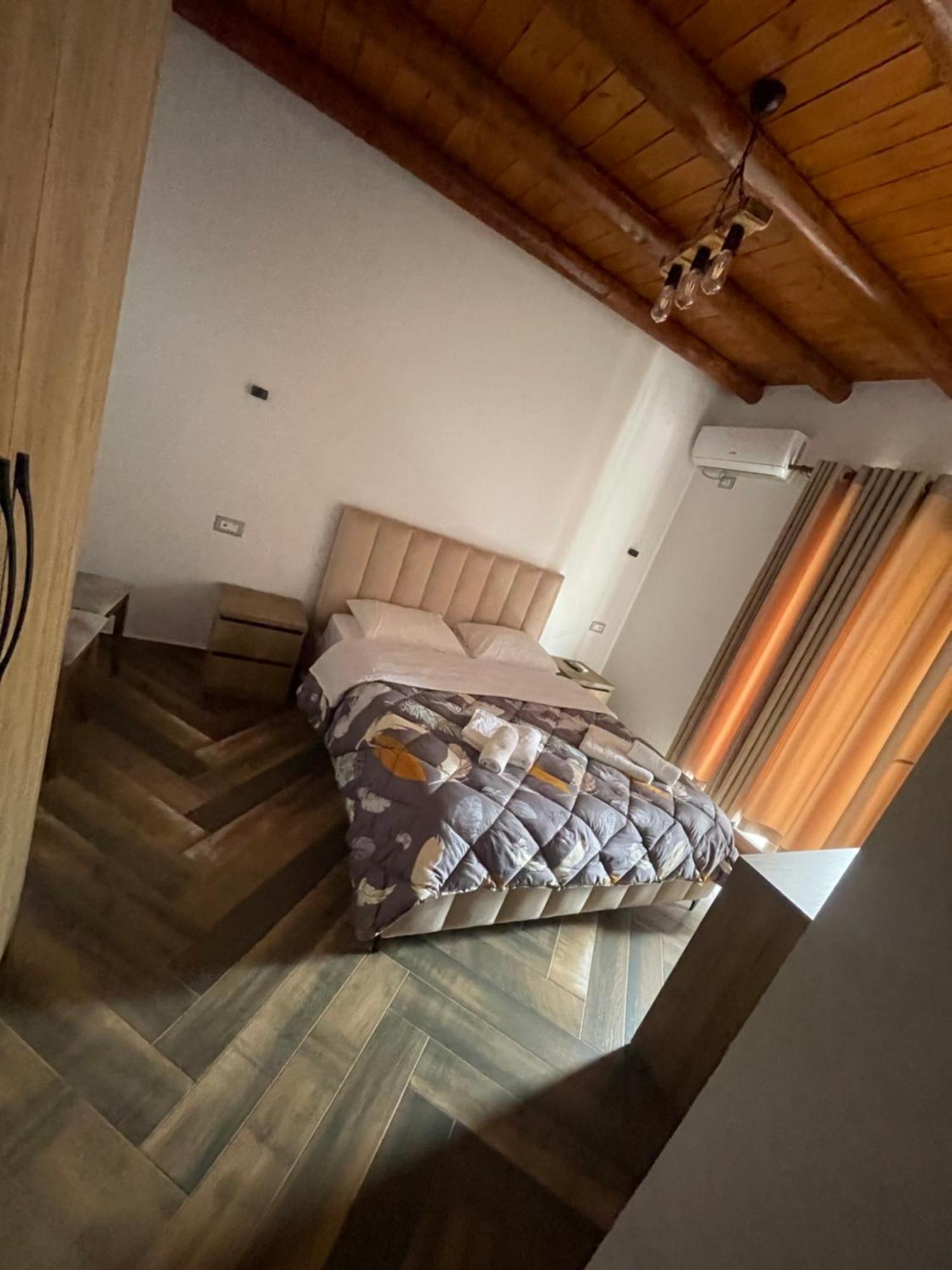 Guest House Bracaj Zhaban Екстериор снимка