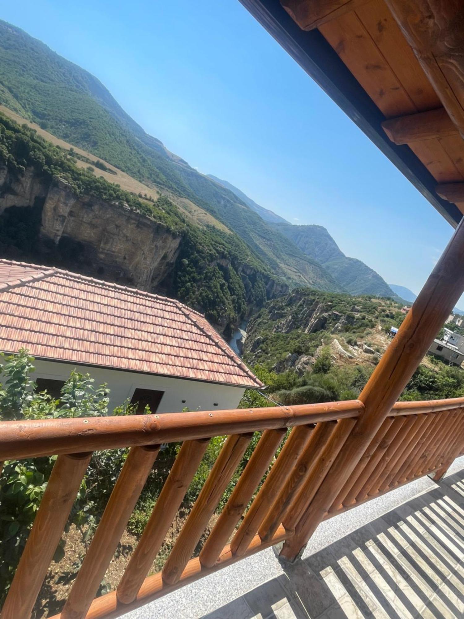 Guest House Bracaj Zhaban Екстериор снимка